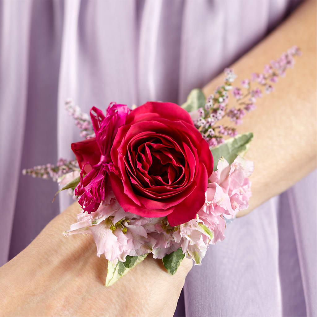 Rose Charm Corsage – Gladrich Florist Shoppe, Punta Gorda FL