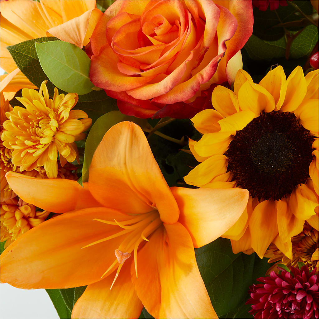 Grateful Centerpiece –  Gladrich Florist Shoppe, Punta Gorda FL