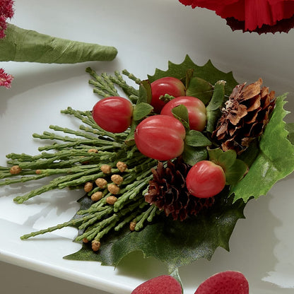 Red Berry Boutonniere –  Gladrich Florist Shoppe, Punta Gorda FL